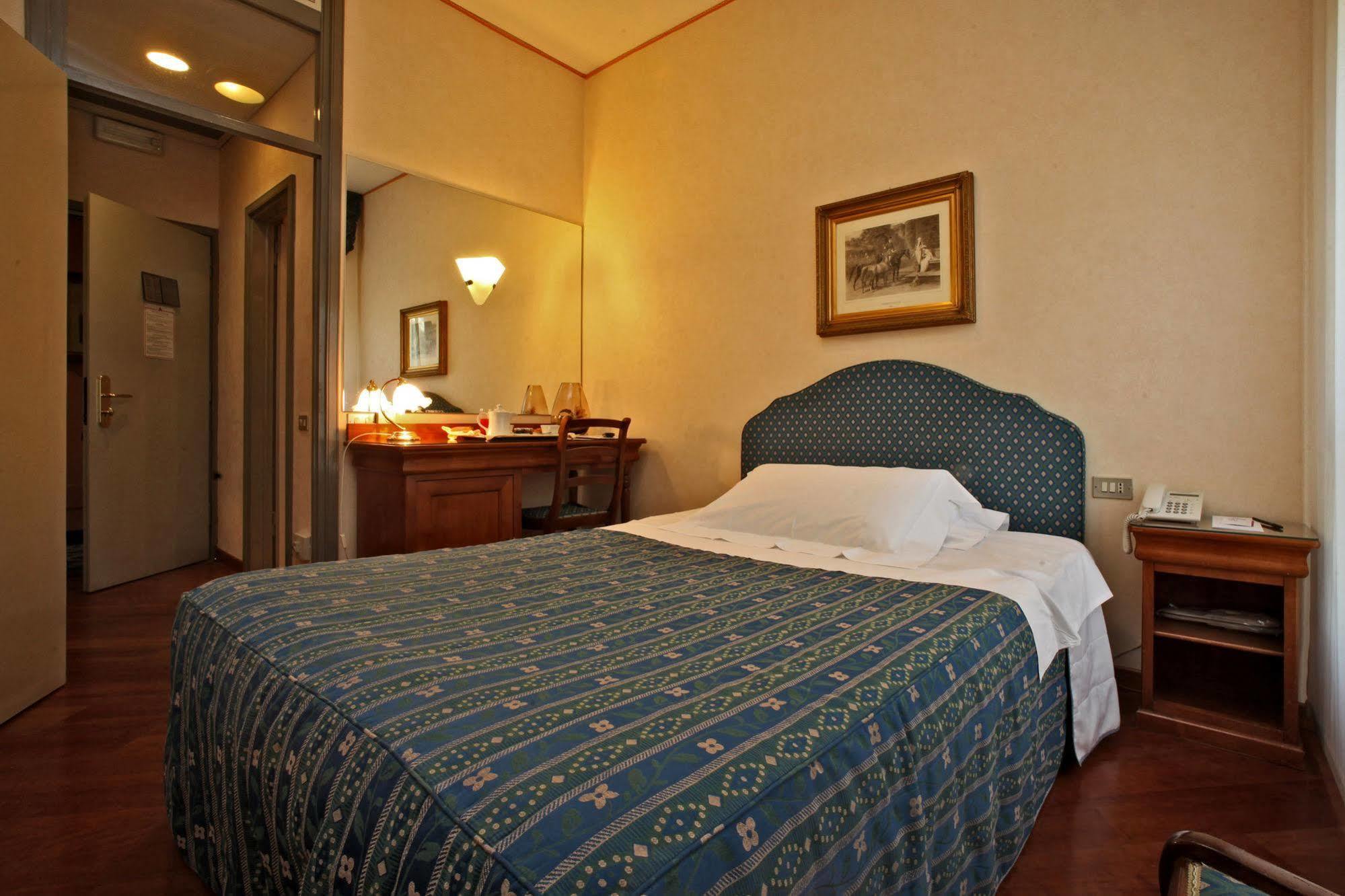 Hotel Terme Salvarola Сассуоло Екстер'єр фото